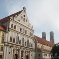 (15638) Munich - Michaeliskirche (et Frauenkirche au fond) - (IMG_4702.JPG)
