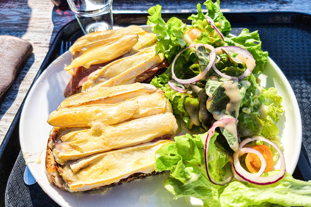 Croque-monsieur bien garni Croque-monsieur bien garni