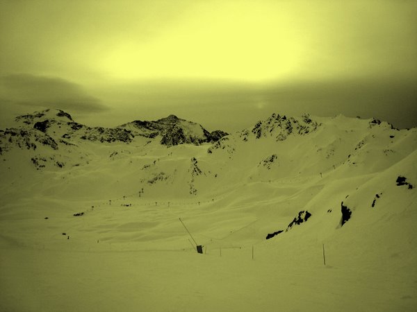 Tignes, comme à travers le masque