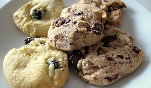 Cookies aux pépites de chocolat et cookies aux raisins