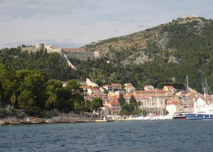 Vue de Hvar depuis  le bateau