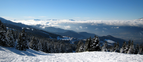 Prapoutel vue de Pipay, depuis la piste Mataru