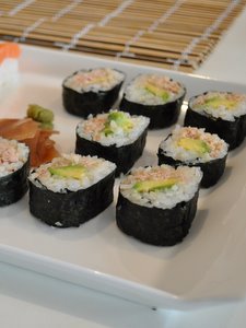 Maki sushi thon-avocat