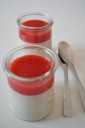 Semoule à la vanille et coulis de fraises