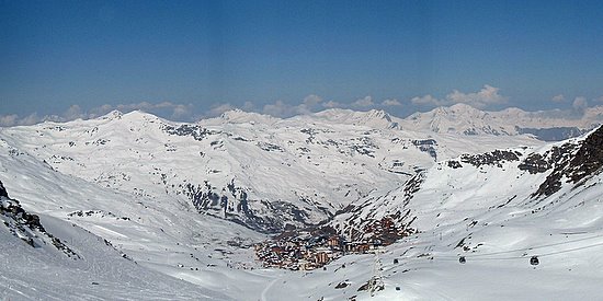 Panorama : le Funitel sur la droite et Val Thorens en bas